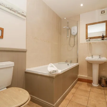 بيت للعطل Beaver